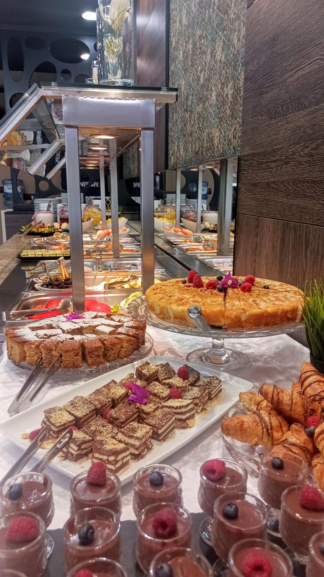 Central Plaza Ahyolu Dış mekan fotoğraf