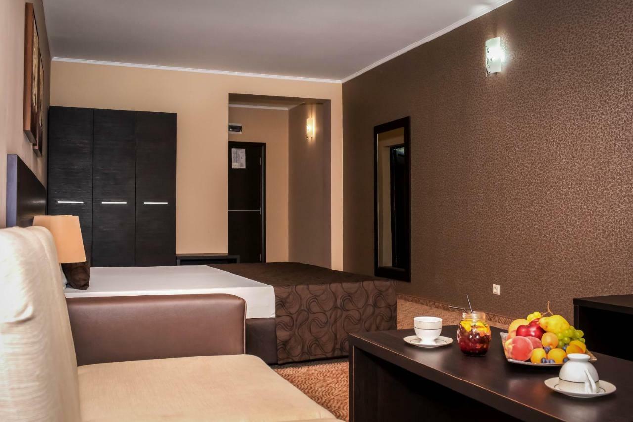 Central Plaza Ahyolu Dış mekan fotoğraf